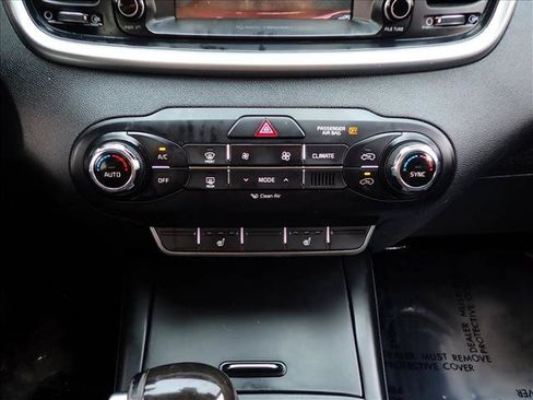 Used 2017 Kia Sorento FWD w/ LX Convenience Package image 19