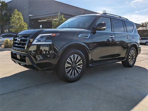 Used 2024 Nissan Armada SL w/ Midnight Edition Package image 10