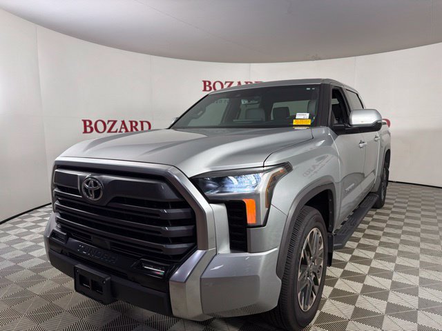 Used 2025 Toyota Tundra Limited w/ Power Package RWD image 5