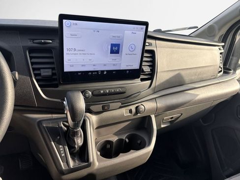 New 2026 Ford Transit 250 Base / 3.5L V6 / 148 WB MR image 24