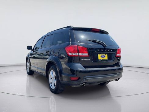 Used 2012 Dodge Journey SXT w/ Flexible Seating Group FWD image 3