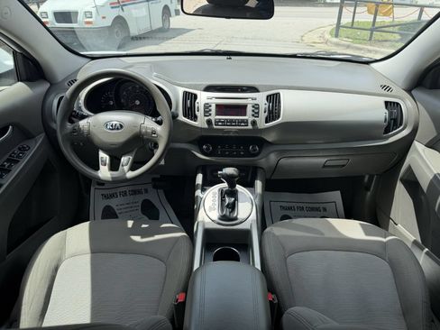 Used 2016 Kia Sportage LX FWD image 10