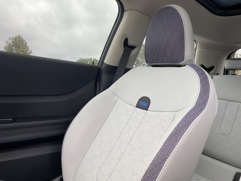 Used 2025 MINI Cooper S image 17