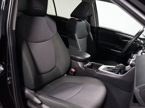 Certified 2024 Toyota RAV4 XLE FWD image 28