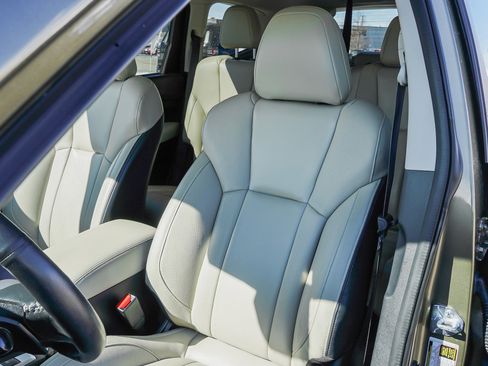 Used 2023 Subaru Ascent Limited w/ Technology Package image 16