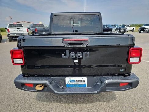 New 2026 Jeep Gladiator Sport AWD/4WD image 36