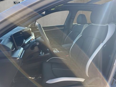 Used 2026 Kia K5 GT-Line w/ GT-Line Premium Package image 9