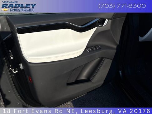 Used 2016 Tesla Model X 75D image 12