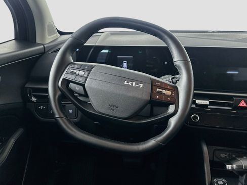 Used 2026 Kia Sportage LX FWD image 17