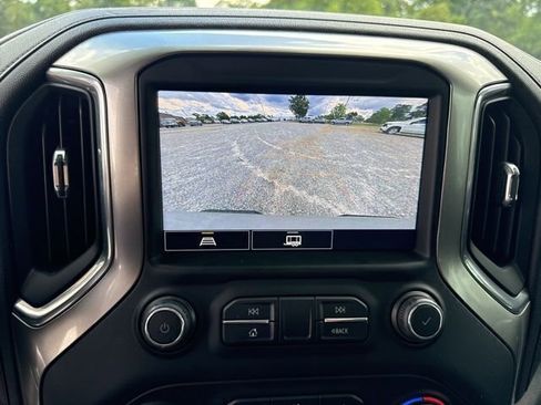 Used 2021 Chevrolet Silverado 1500 LT Trail Boss w/ Convenience Package II AWD/4WD image 12