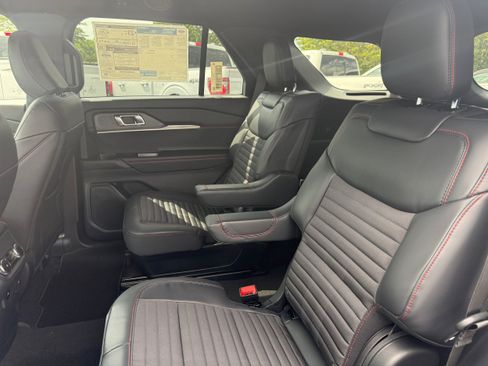 New 2026 Ford Explorer ST-Line AWD/4WD image 22