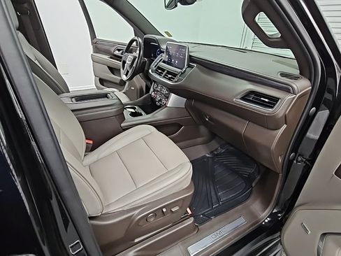 Used 2022 GMC Yukon XL SLT image 39