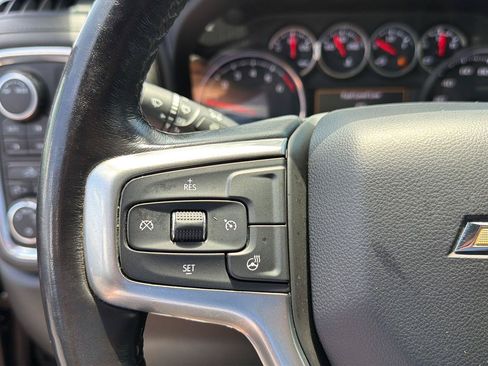 Used 2021 Chevrolet Silverado 1500 LT AWD/4WD image 21