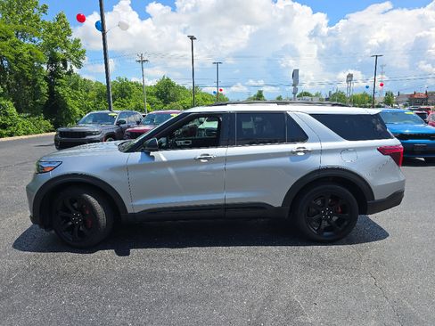 Used 2023 Ford Explorer ST w/ Equipment Group 401A AWD/4WD image 11