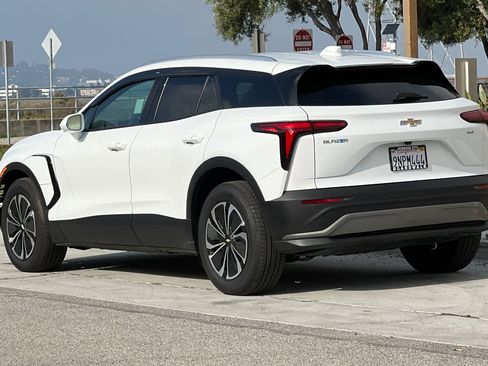 Used 2024 Chevrolet Blazer EV LT image 6
