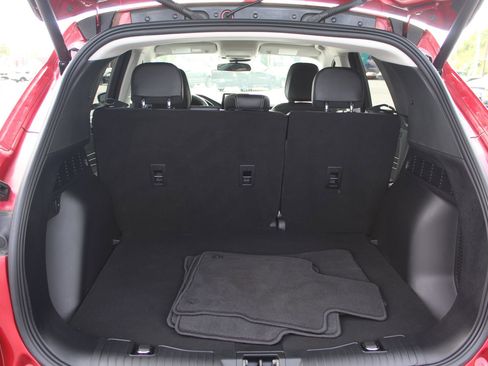 Used 2022 Ford Escape SEL image 22