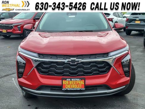 New 2026 Chevrolet Trax LT w/ Driver Confidence Package image 3