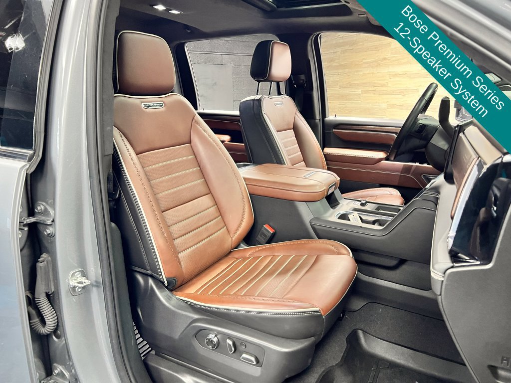 Used 2025 GMC Sierra 3500 Denali Ultimate AWD/4WD image 8