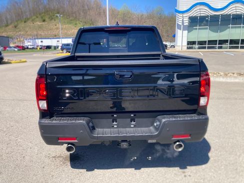 New 2026 Honda Ridgeline Black Edition image 4