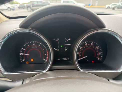 Used 2010 Toyota Highlander Limited AWD/4WD image 16