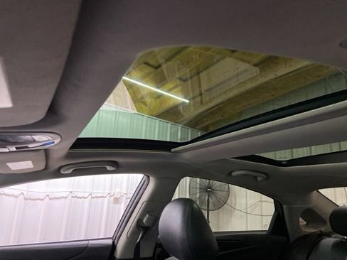 Used 2014 Hyundai Sonata Limited w/ Technology Package 05 image 26