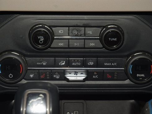 Used 2021 Ford Bronco Wildtrak image 33