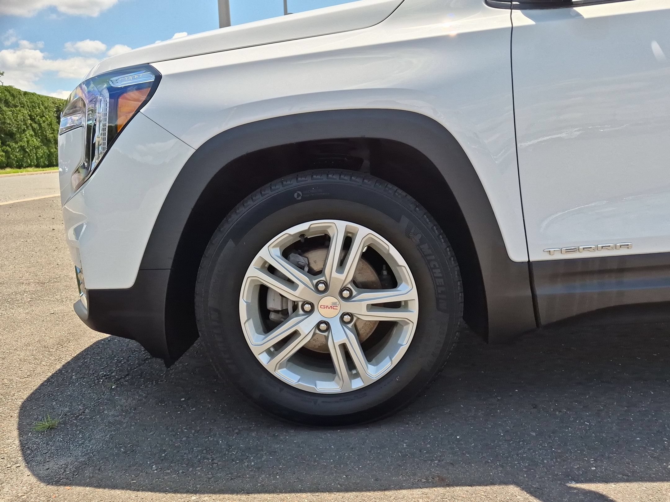 Certified 2023 GMC Terrain SLE FWD image 31