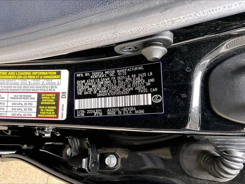 Used 2023 Lexus ES 300h w/ Premium Package FWD image 32