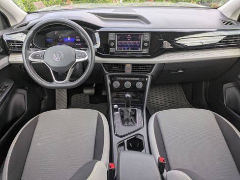 Certified 2023 Volkswagen Taos S FWD image 15