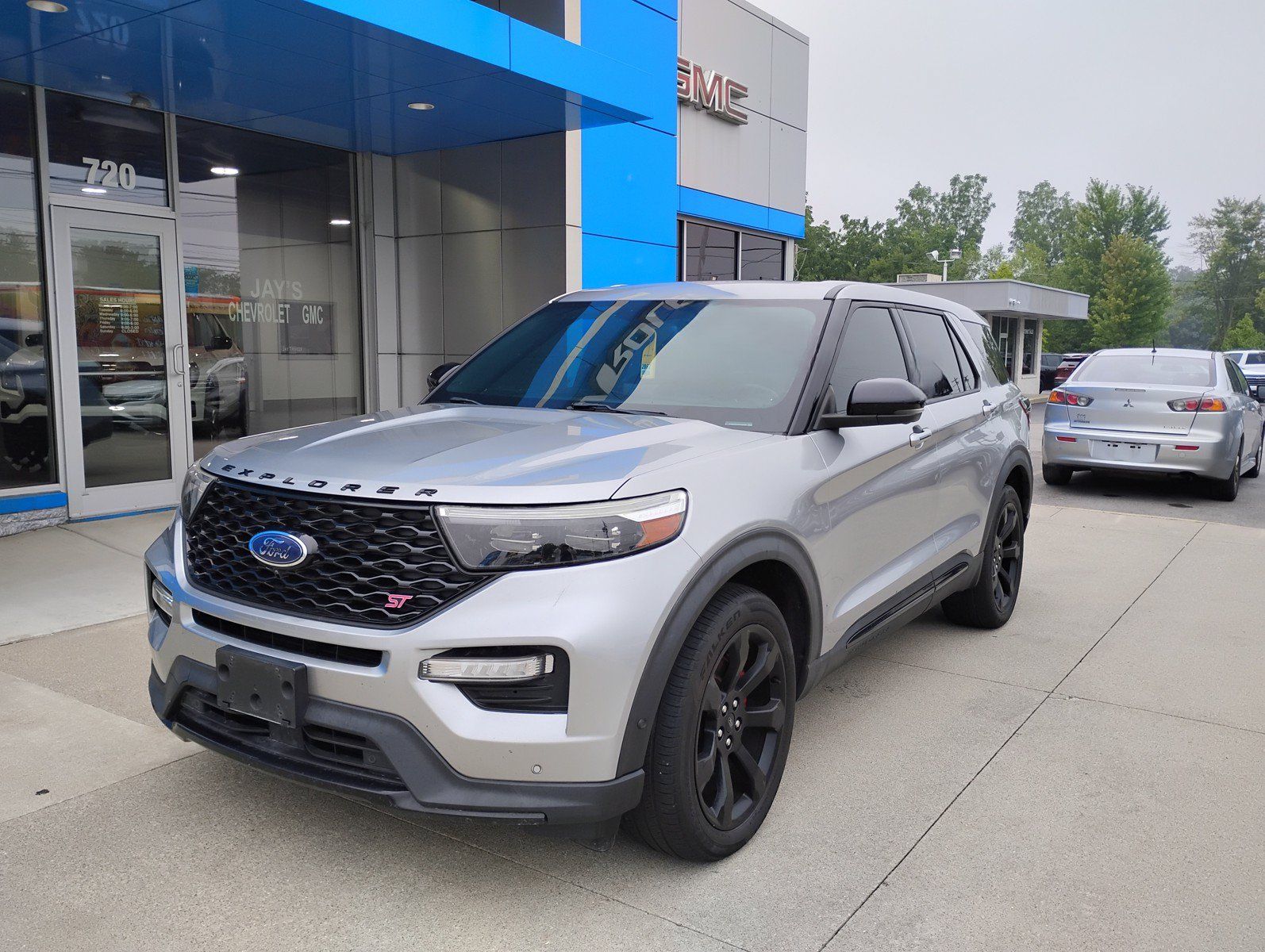Used 2021 Ford Explorer ST w/ Equipment Group 401A AWD/4WD image 13