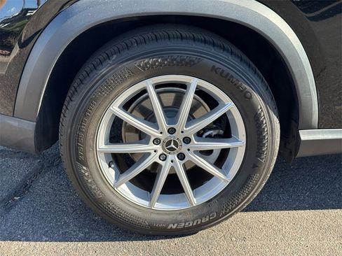 Used 2024 Mercedes-Benz GLE 350 4MATIC w/ 3rd Row Seat Package image 8