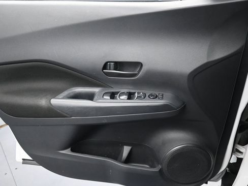 Used 2024 Nissan Kicks S image 26