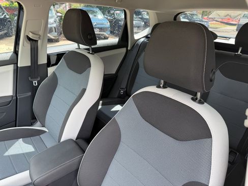 Certified 2025 Volkswagen Taos S FWD image 13