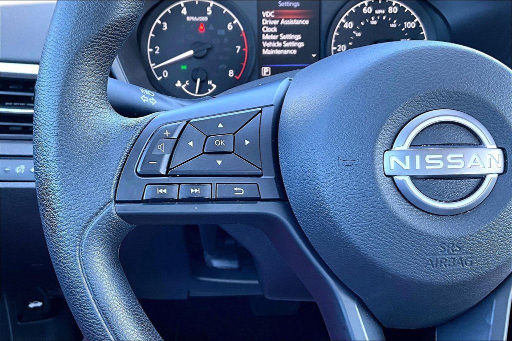 Used 2025 Nissan Altima 2.5 S FWD image 12