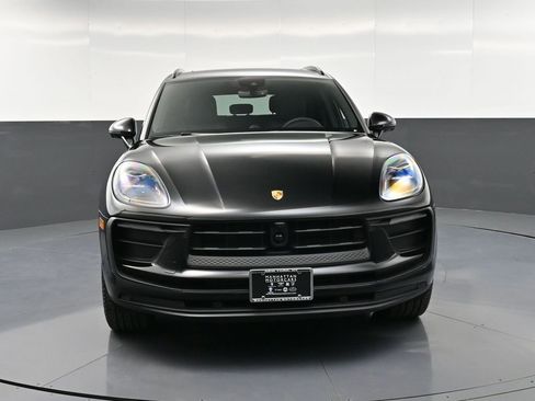 Certified 2026 Porsche Macan AWD/4WD image 11
