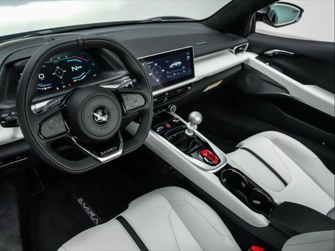 Used 2025 Lotus Emira RWD image 18