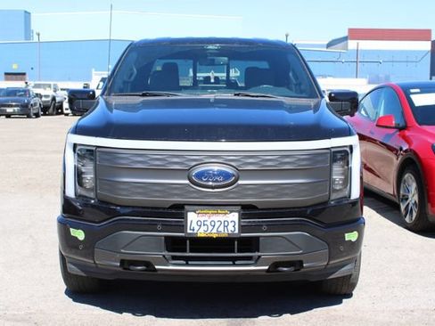 Used 2022 Ford F150 Lightning Lariat AWD/4WD image 2