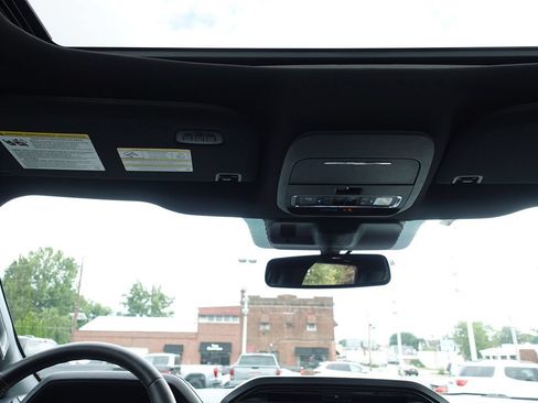 Used 2025 Ford F150 Lariat AWD/4WD image 44