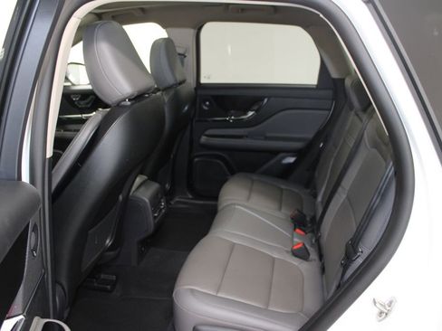 New 2026 Lincoln Corsair Reserve image 25