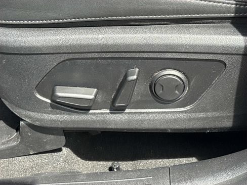 Used 2022 Kia Sorento S AWD/4WD image 22