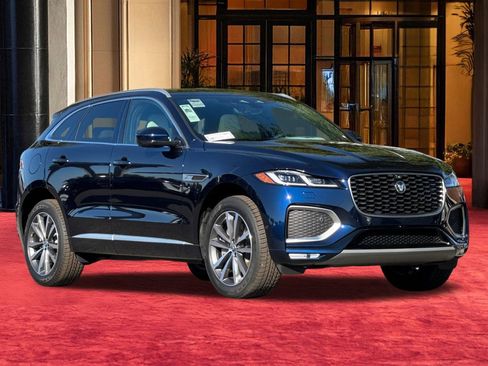 New 2026 Jaguar F-PACE R-Dynamic S image 8