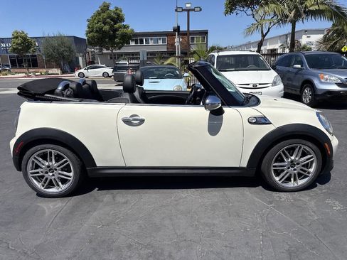 Used 2011 MINI Cooper S FWD image 6