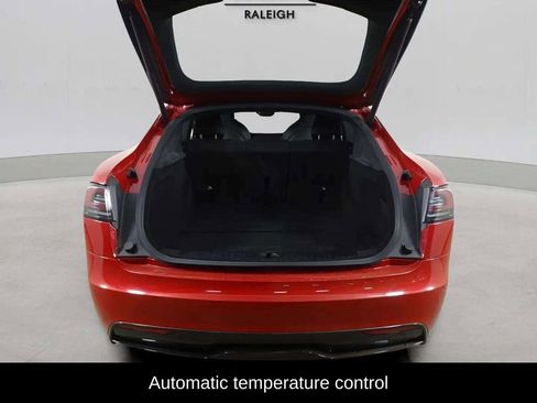 Used 2022 Tesla Model S Base image 5