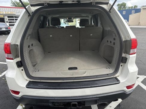 Used 2011 Jeep Grand Cherokee Laredo w/ Security & Convenience Group image 13