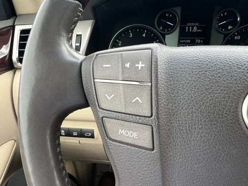 Used 2013 Lexus LX 570 4WD w/ Luxury Pkg image 41