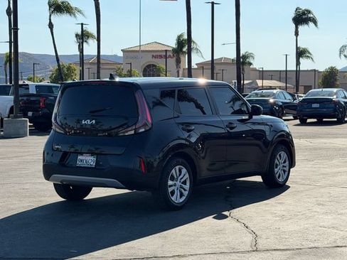 Used 2024 Kia Soul LX FWD image 5