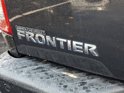 Used 2015 Nissan Frontier PRO-4X w/ Pro-4x Luxury Package image 30