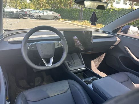 Used 2025 Tesla Model 3 Long Range image 7
