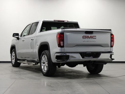 Used 2021 GMC Sierra 1500 SLE image 6