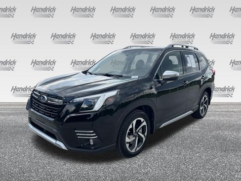 Used 2022 Subaru Forester Touring AWD/4WD image 5